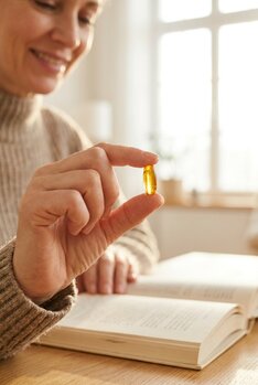 Vědci objevili klíč k ostřejšímu zraku. Stačí doplnit jednu látku, která s věkem mizí