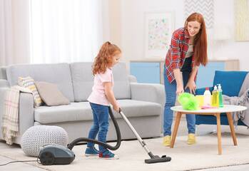 Jak motivovat děti k pomoci s domácími pracemi