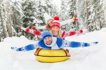 Myslete na své klouby i při zimním sportování