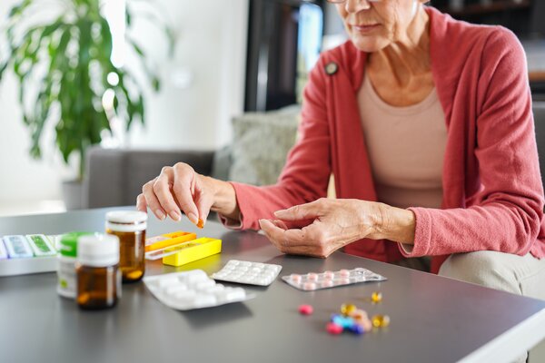 Jak poznat závislost na lécích: Varovné signály a cesta k pomoci
