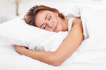 Mají vůně vliv na náš spánek a sny?