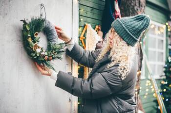 Advent je za dveřmi. Ozdobte si okna a dveře